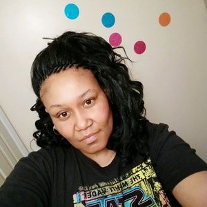 Meet your Posher, Yolanda